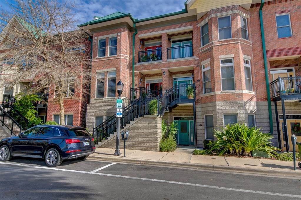 121 3rd Street - Photo 1