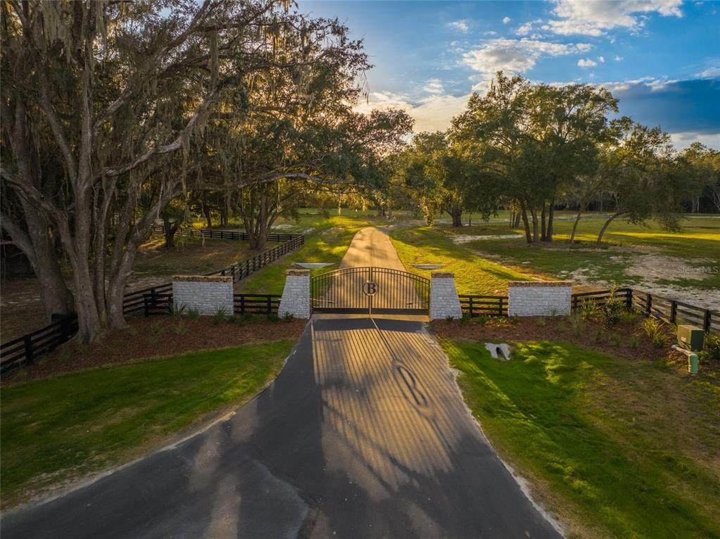 17780 11 Court - Photo 1