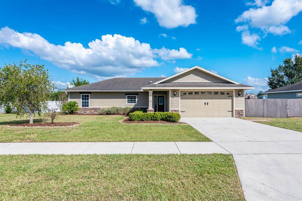 909 231st Way - Photo 1