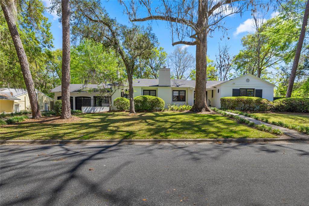 709 27TH Street - Photo 1