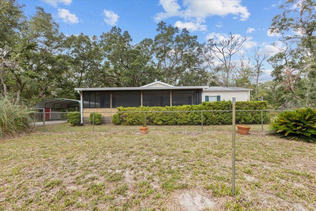 305 290TH Avenue - Photo 1