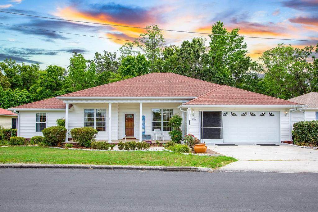 212 Willow Drive - Photo 1