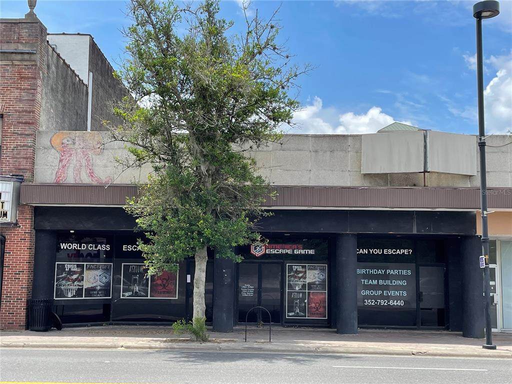 239 University Avenue - Photo 1