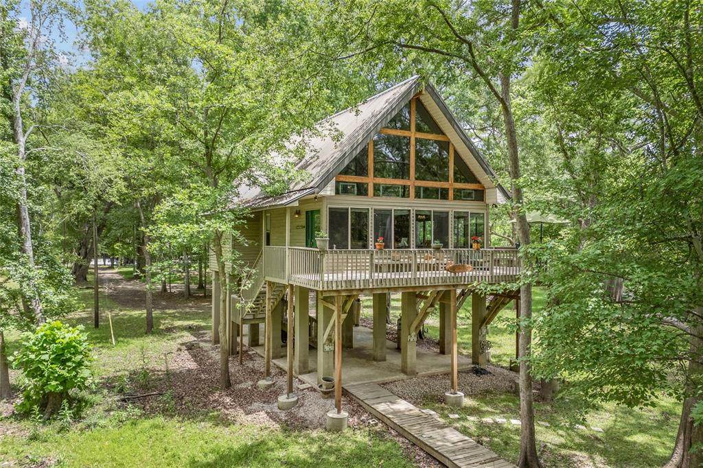 174 Meridian Court - Photo 1
