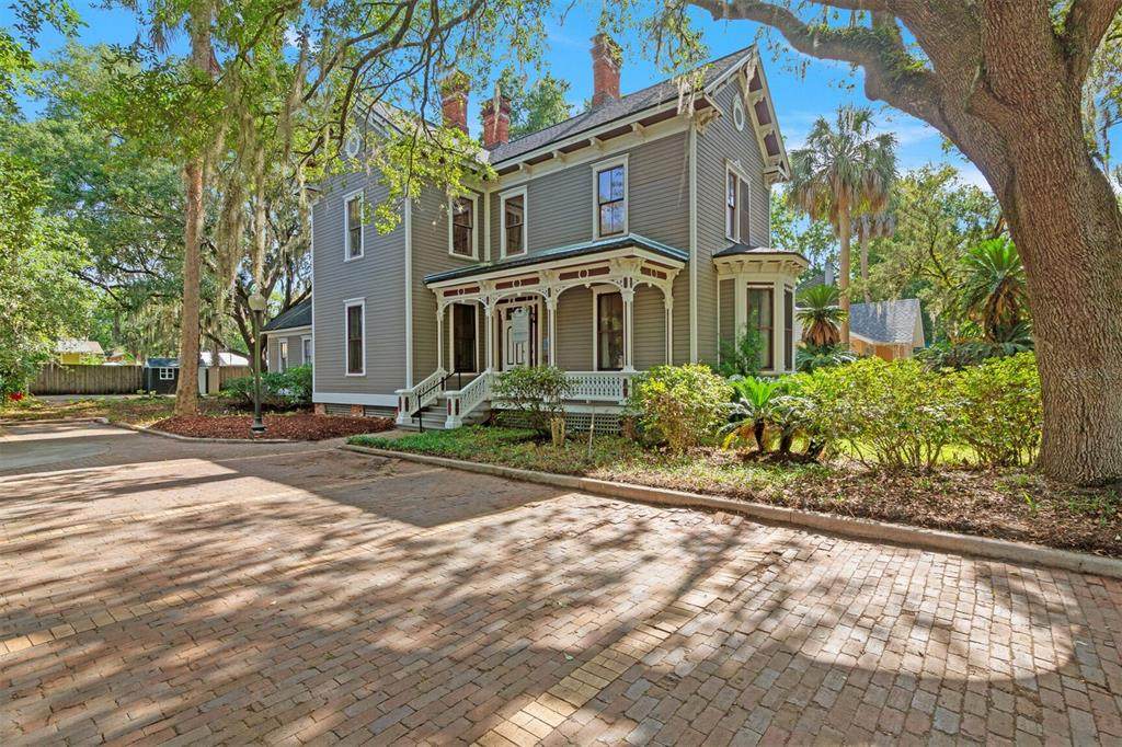 708 University Avenue - Photo 1
