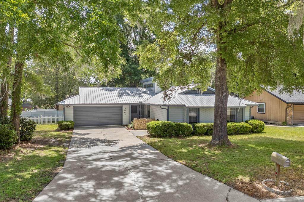3807 108TH Boulevard - Photo 1