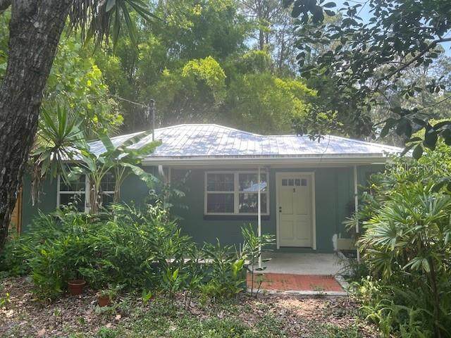 930 12TH Avenue - Photo 1