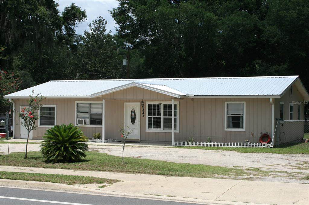 22644 Hawthorne Road - Photo 1