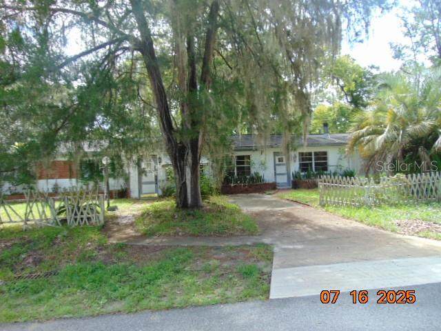 647 23 Street - Photo 1
