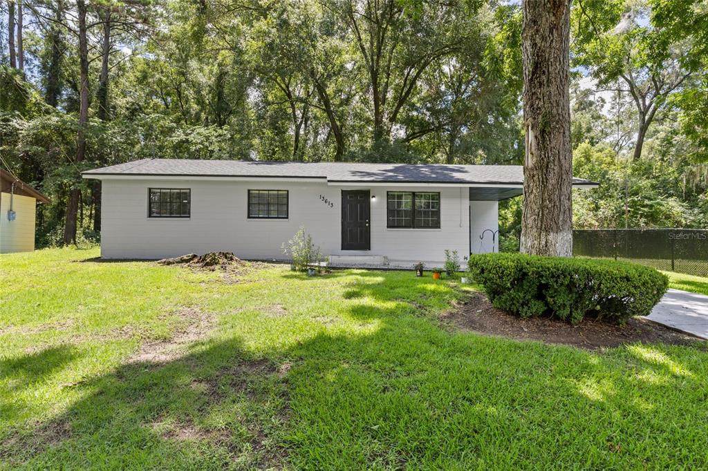 13613 147TH Avenue - Photo 1