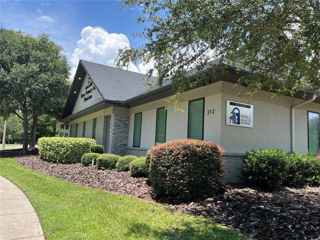 212 135TH Way - Photo 1