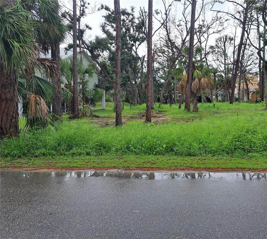 401 1ST Street - Photo 1