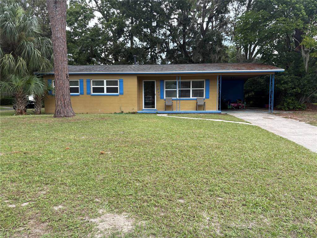 1942 16TH Terrace - Photo 1