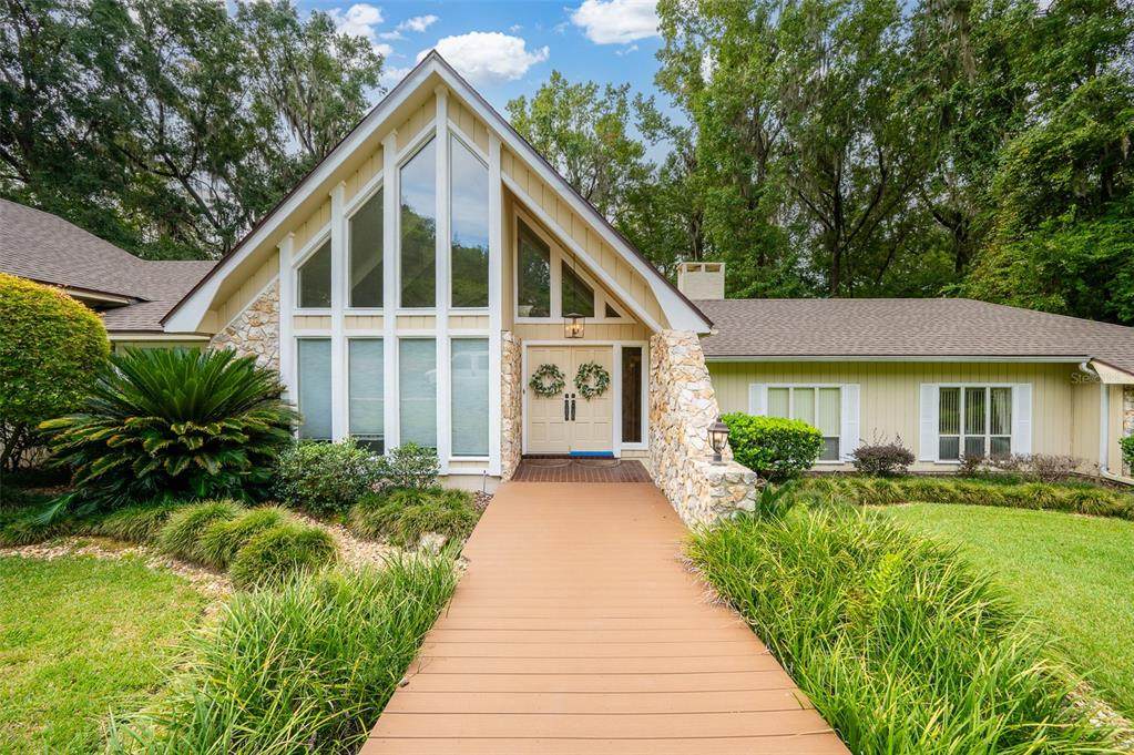 2425 26TH Place - Photo 1