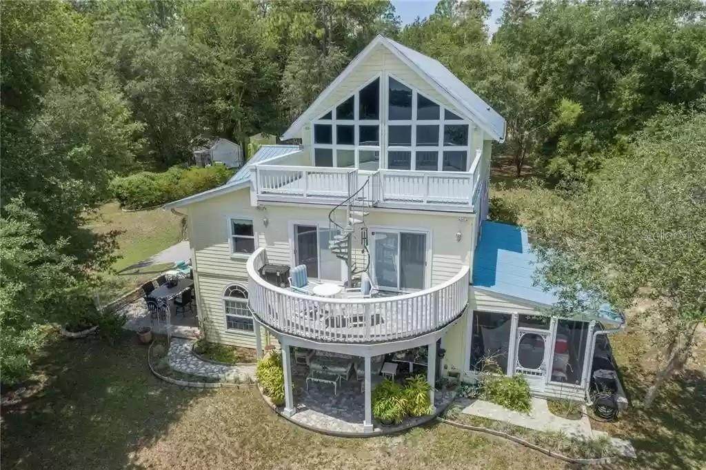 202 Cue Lake Drive - Photo 1