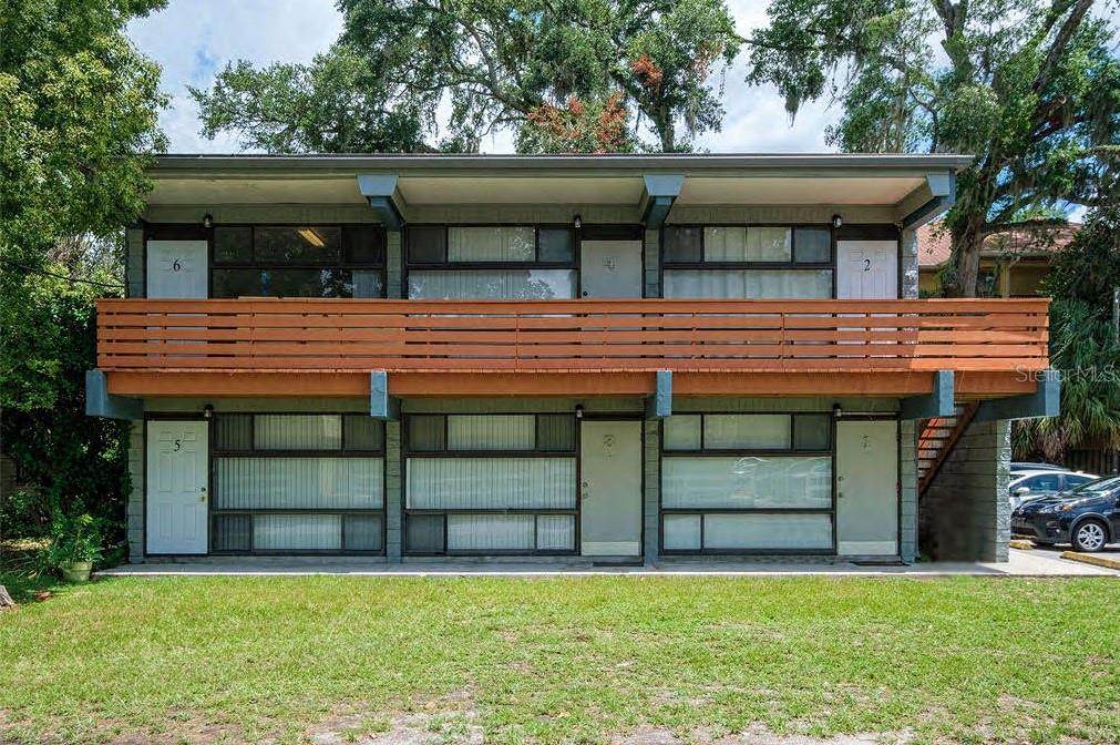 203 15TH Street - Photo 1