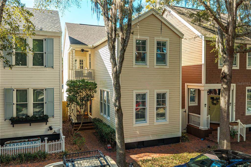 4920 91ST Drive - Photo 1