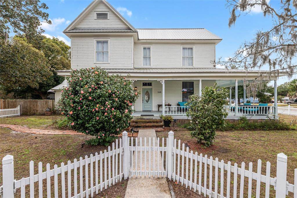 160 Saint Johns Street - Photo 1