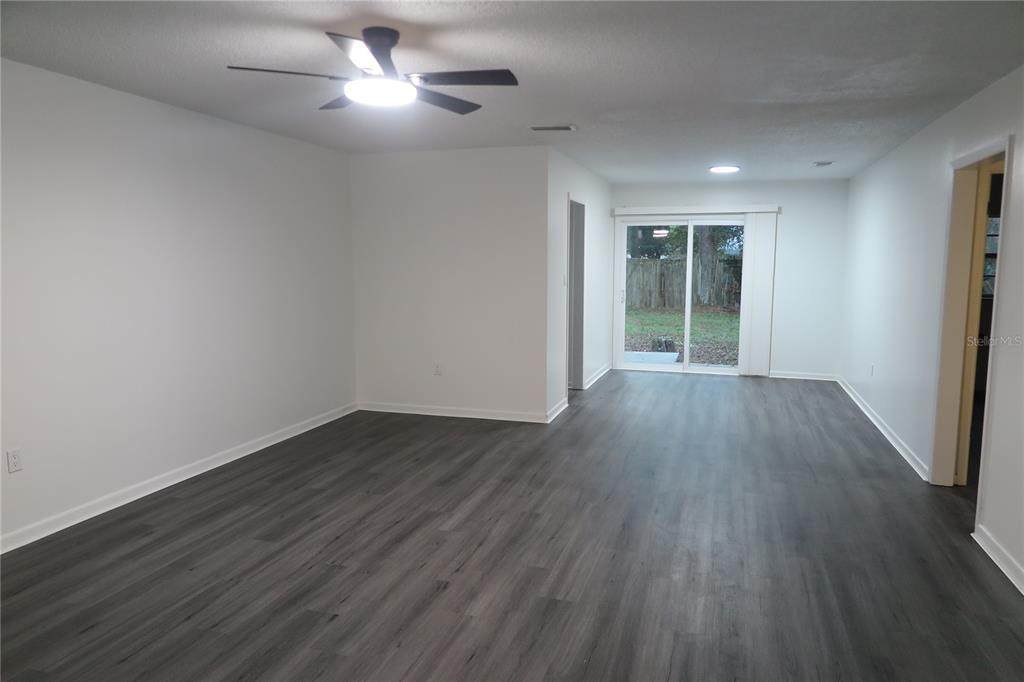509 19TH Lane - Photo 1