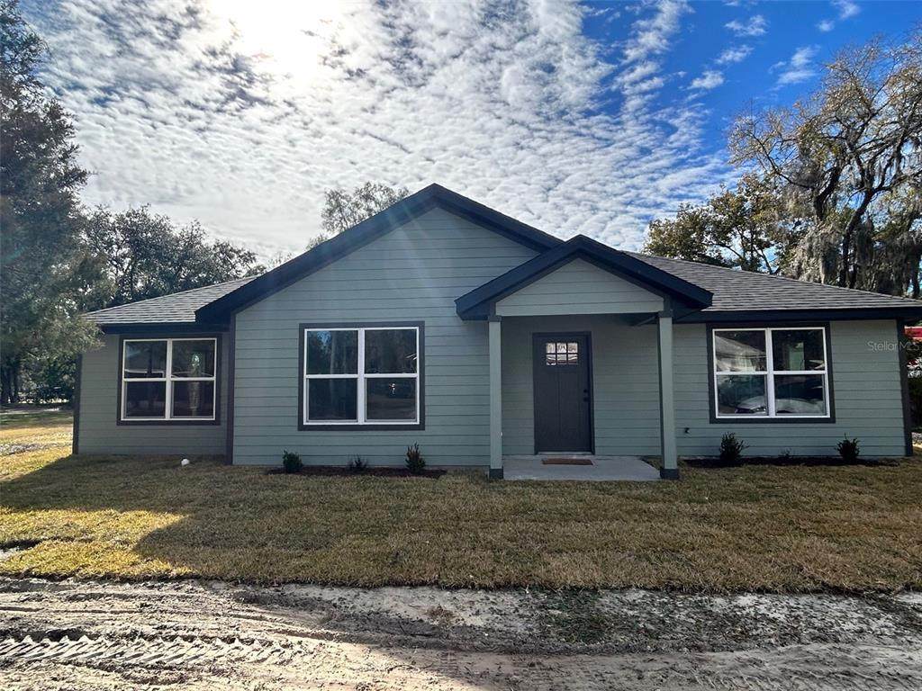 570 5TH Street - Photo 1