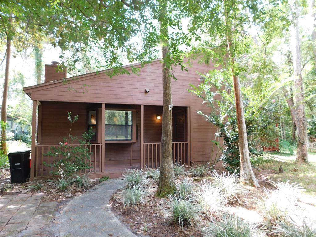 4304 17TH Terrace - Photo 1