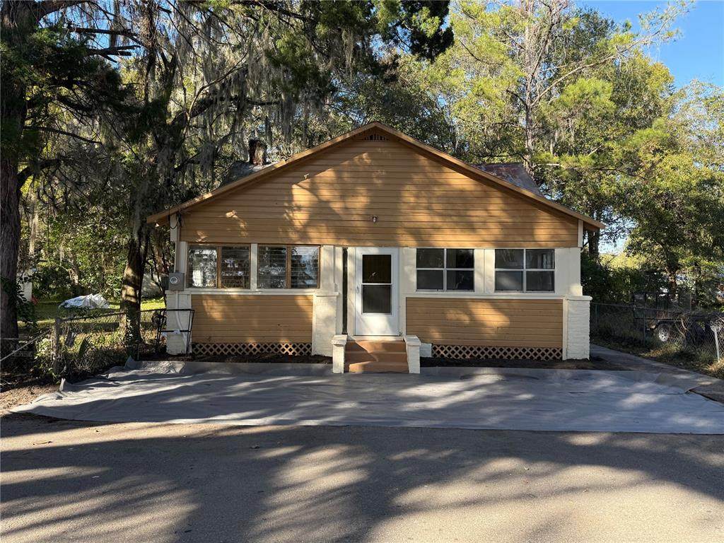 708 6TH Avenue - Photo 1