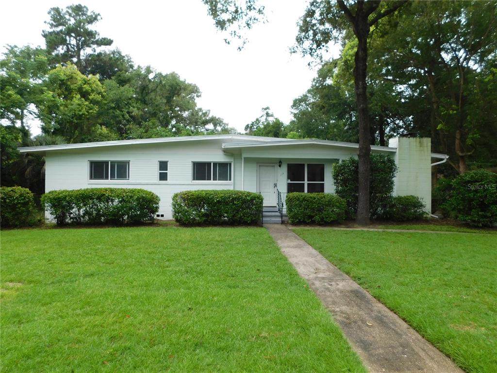 118 35TH Terrace - Photo 1
