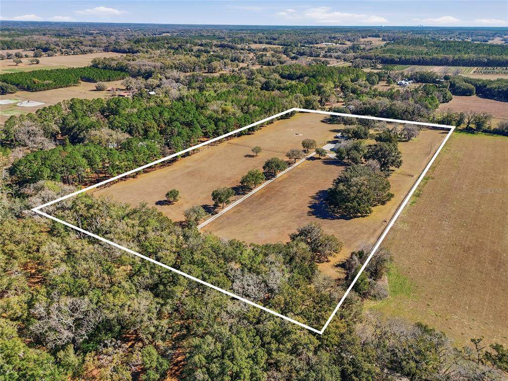 9115 170TH Street - Photo 1