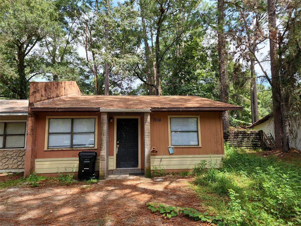 7016 18 Place - Photo 1