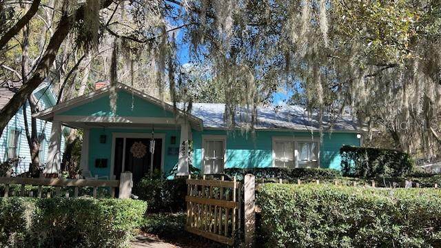 433 7TH Street - Photo 1