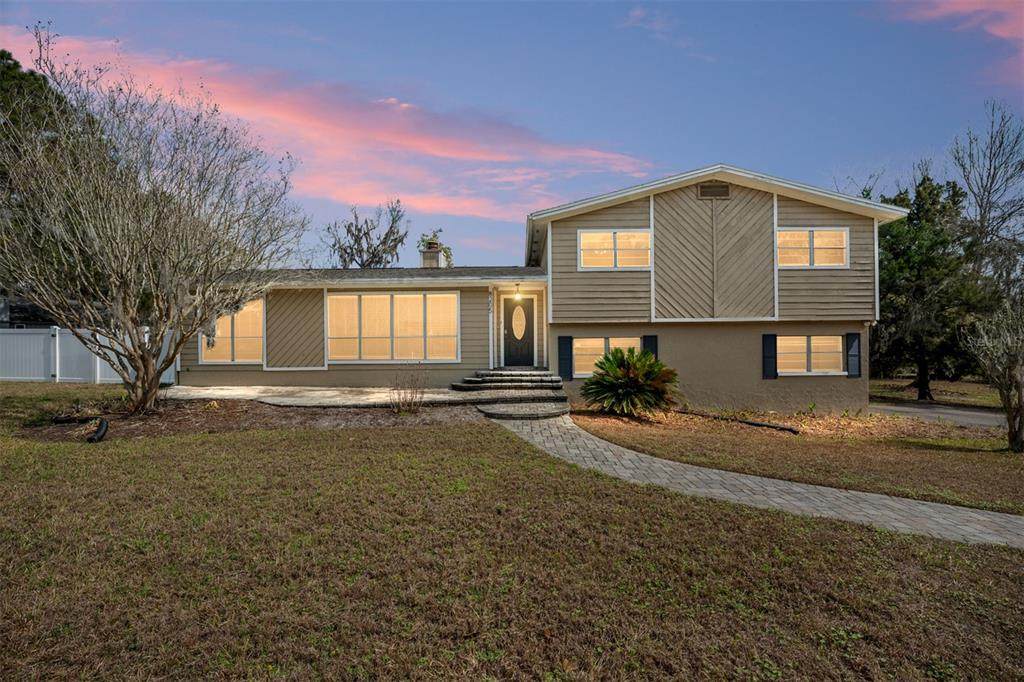 8205 44TH Terrace - Photo 1