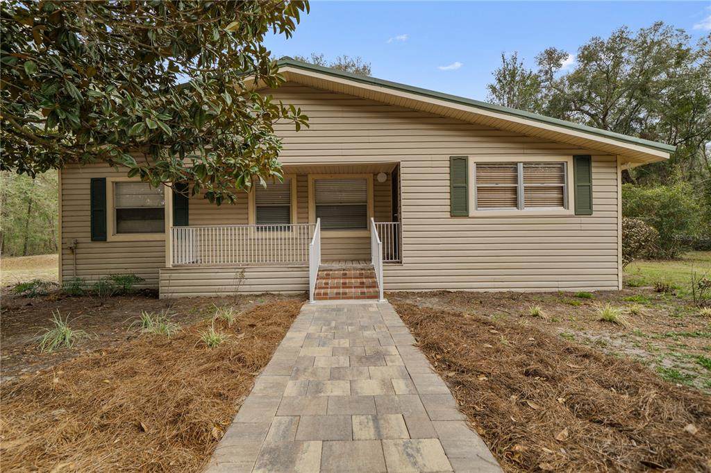 20209 49 Terrace - Photo 1