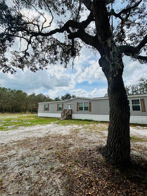 1150 115 AVE - Photo 1