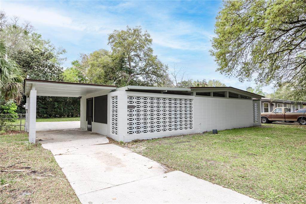 3004 12TH Street - Photo 1