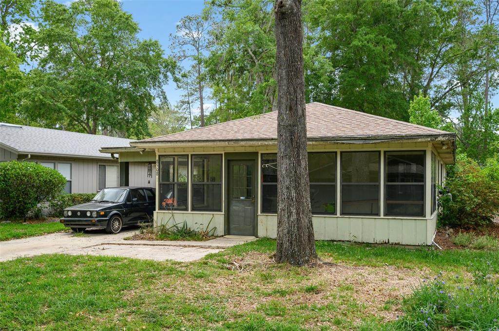 8508 37TH Drive - Photo 1