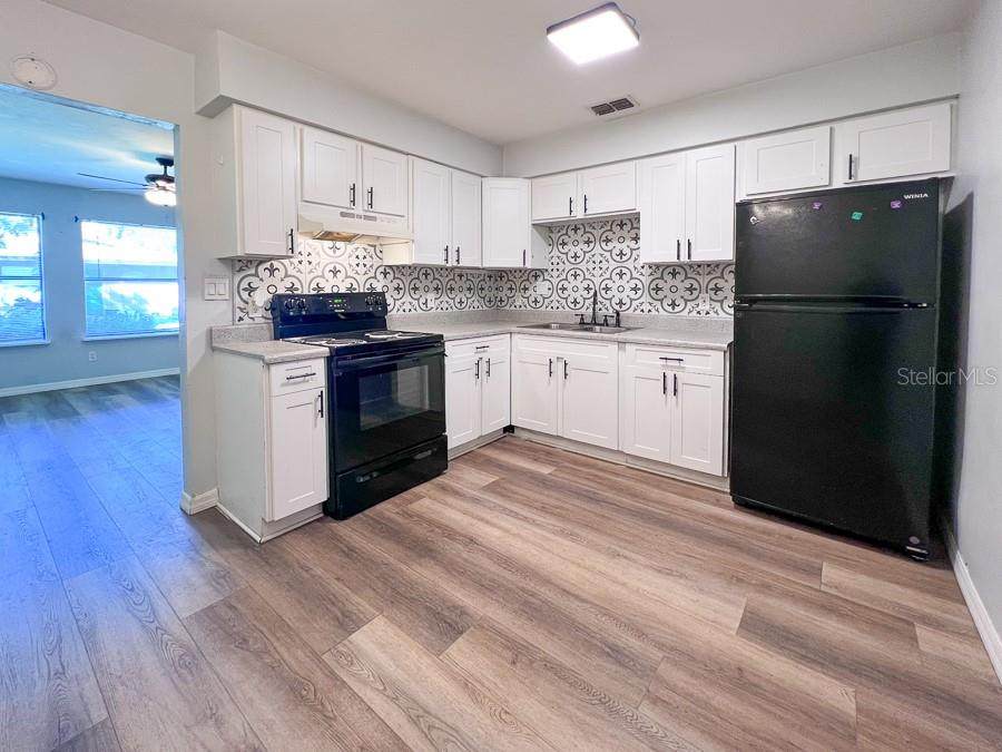 5821 23RD Terrace - Photo 1