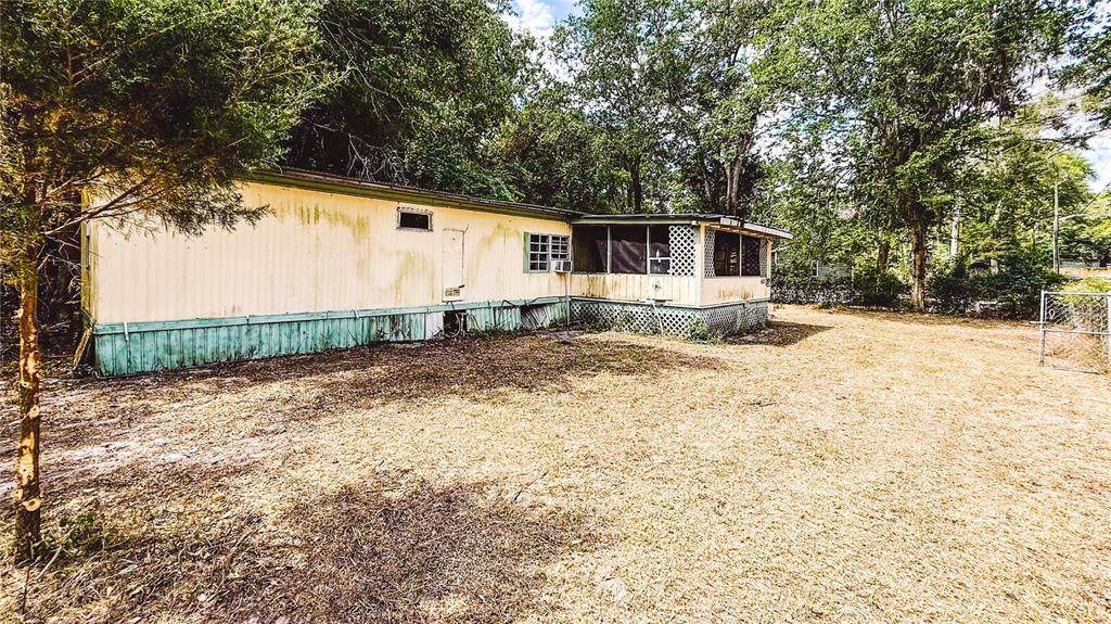 6713 54TH Avenue - Photo 1