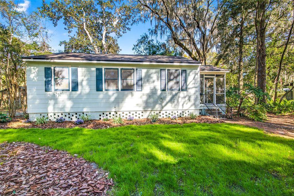 914 6TH Avenue - Photo 1