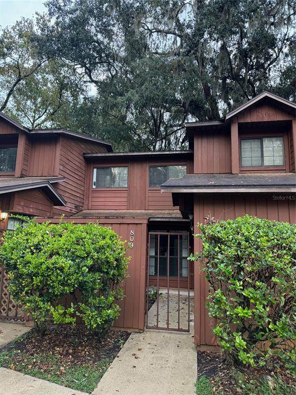 809 55TH Terrace - Photo 1