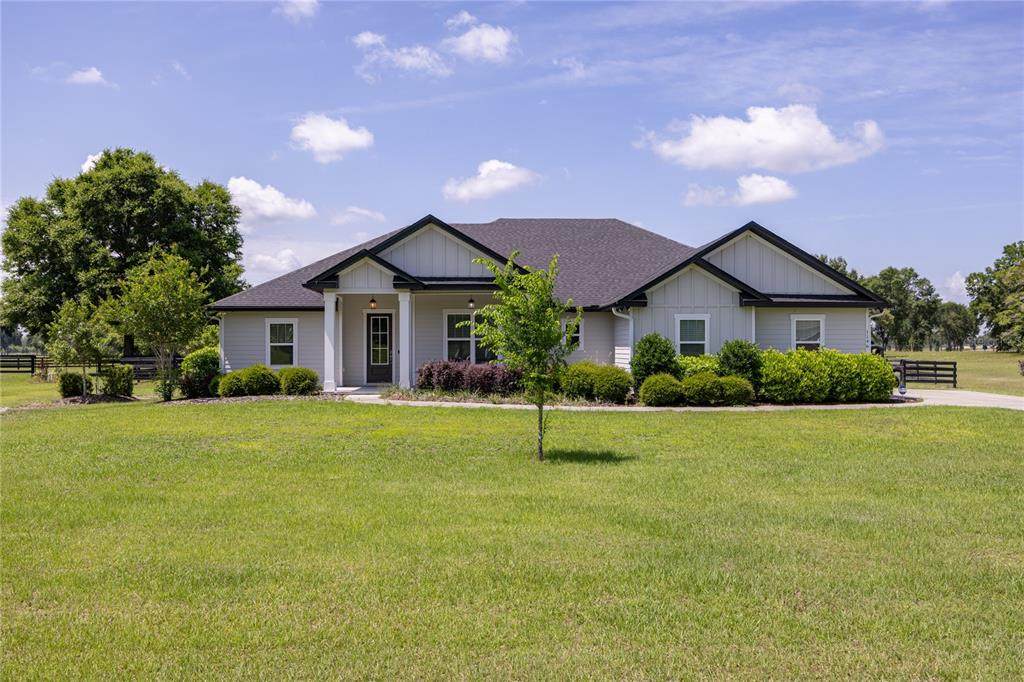 1146 Mandiba Drive - Photo 1