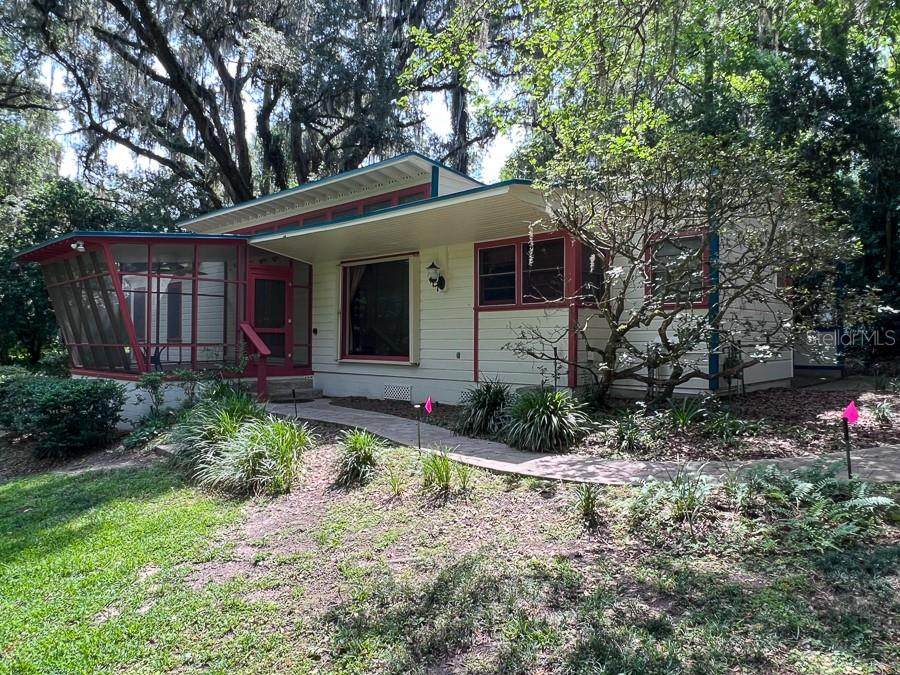 411 26TH Street - Photo 1