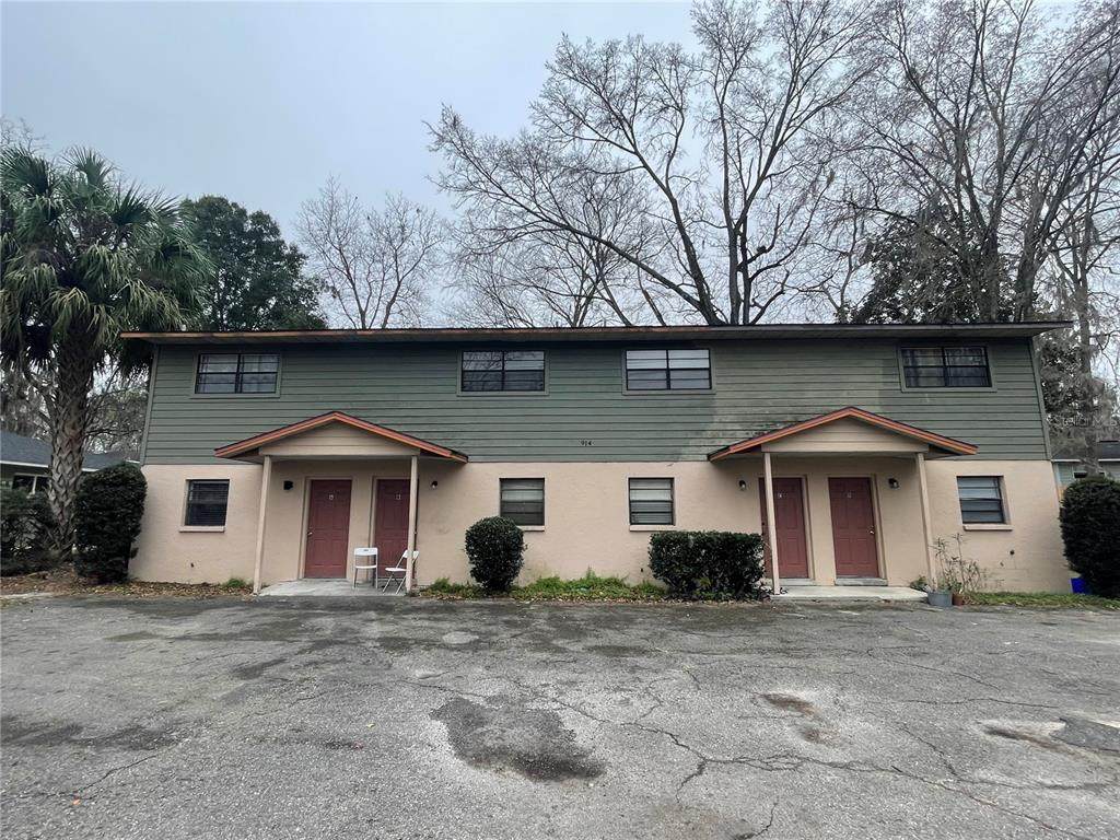 914 59TH Terrace - Photo 1