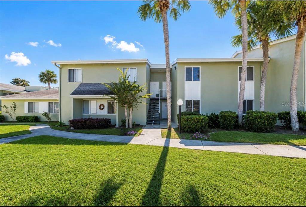 563 Fairways Drive - Photo 1