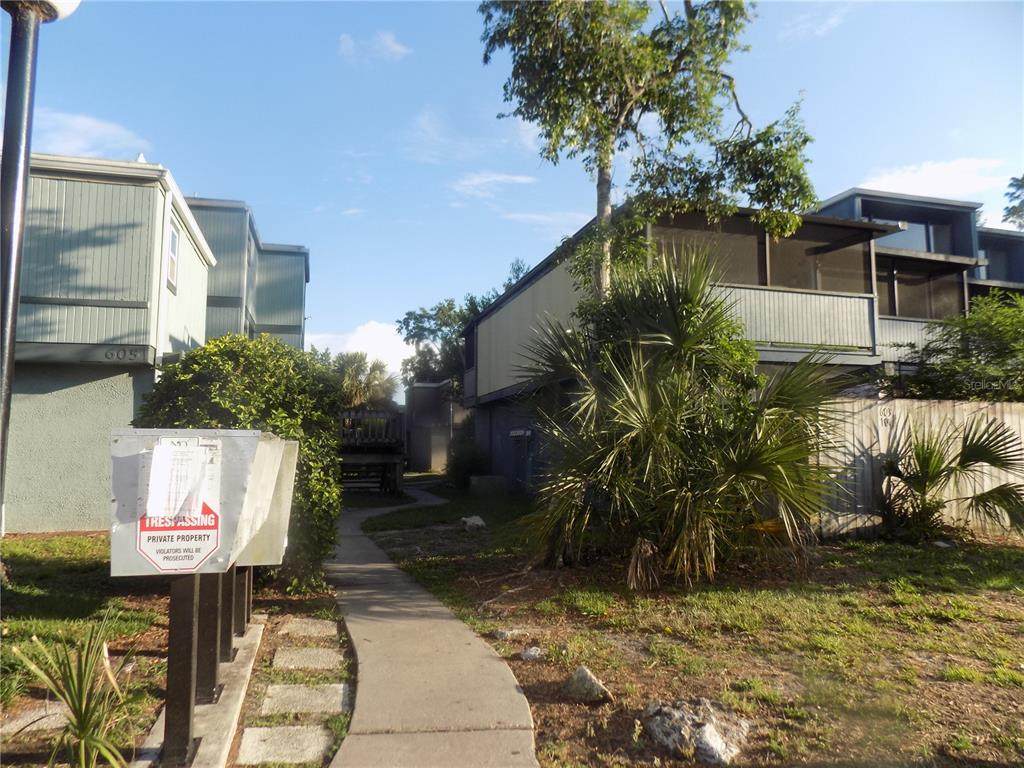613 75 Street - Photo 1