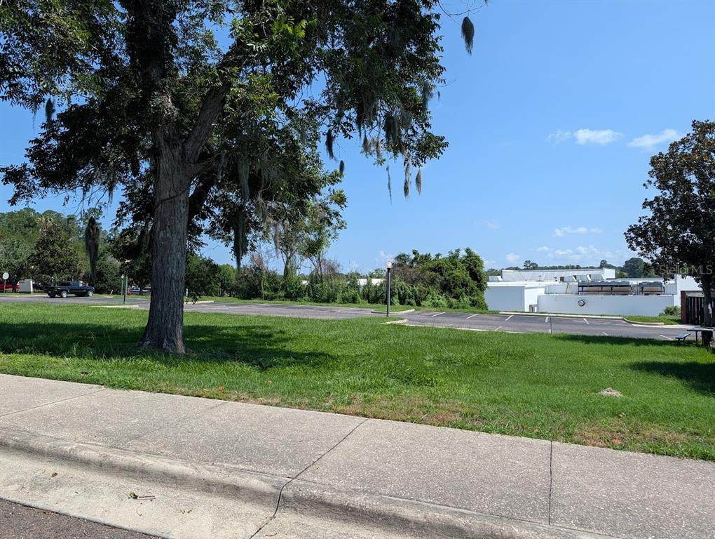 XX 151ST Boulevard - Photo 1