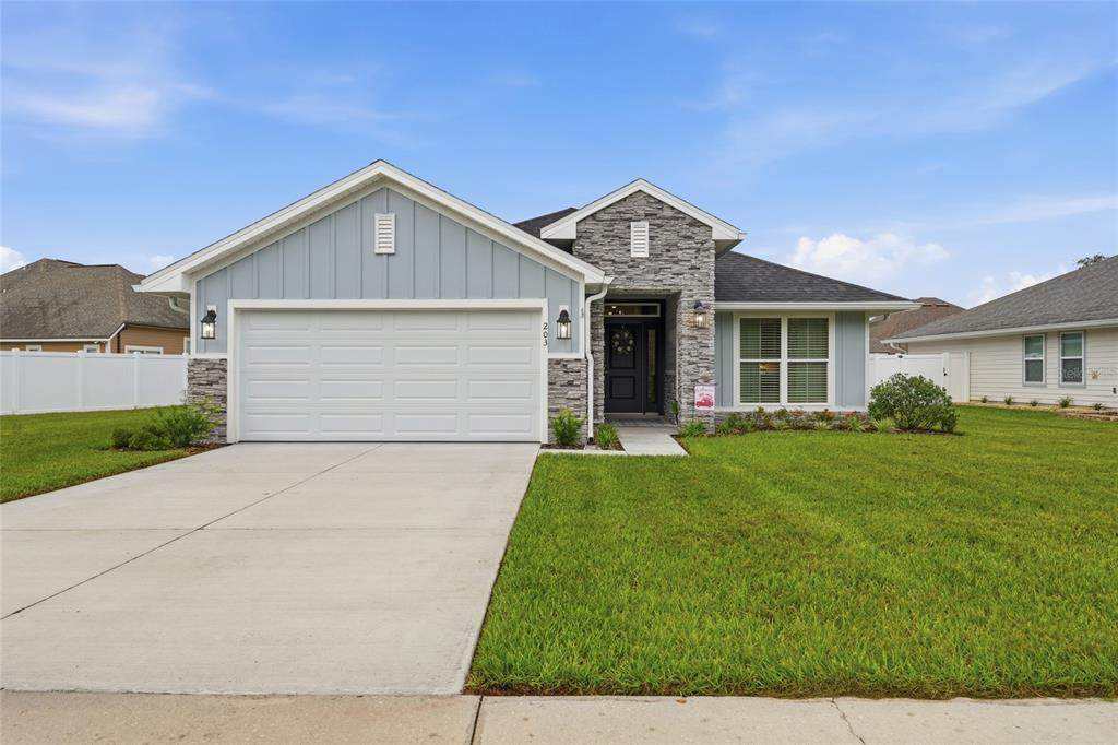 203 Silver Palm Drive - Photo 1