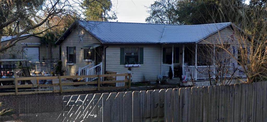 138 Scarborough Lane - Photo 1