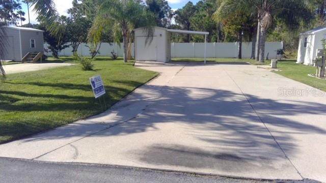 487 Pine Loop - Photo 1