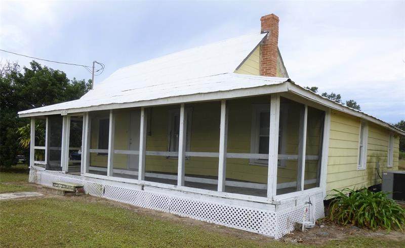 317 8TH Street - Photo 1