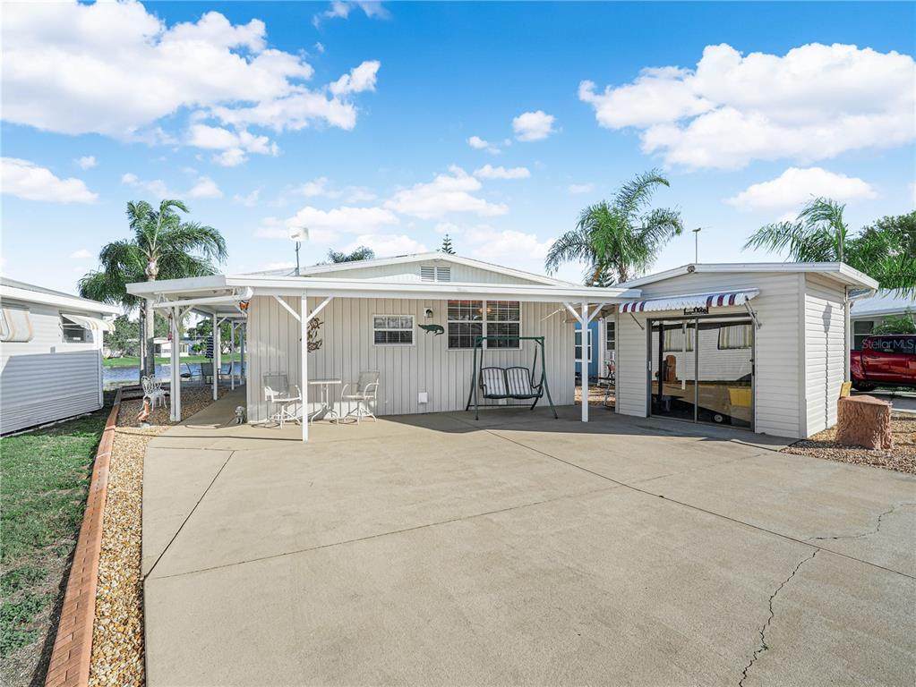 21 Red Quill Circle - Photo 1